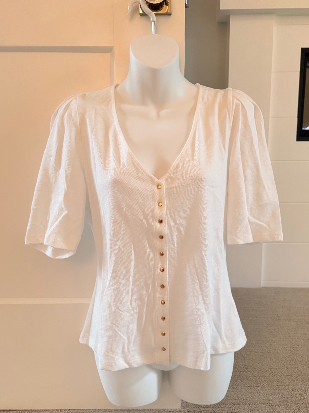 Nation LTD Cream V-Neck Button Front Puff Sleeve Blouse